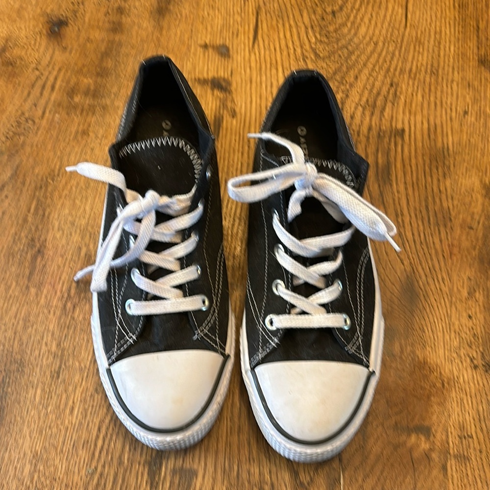 Air walks for woman size 11